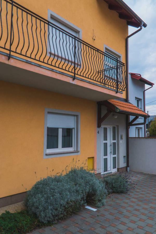 Apartments "Pavic" Near Zagreb Airport Velika Gorica Exterior foto